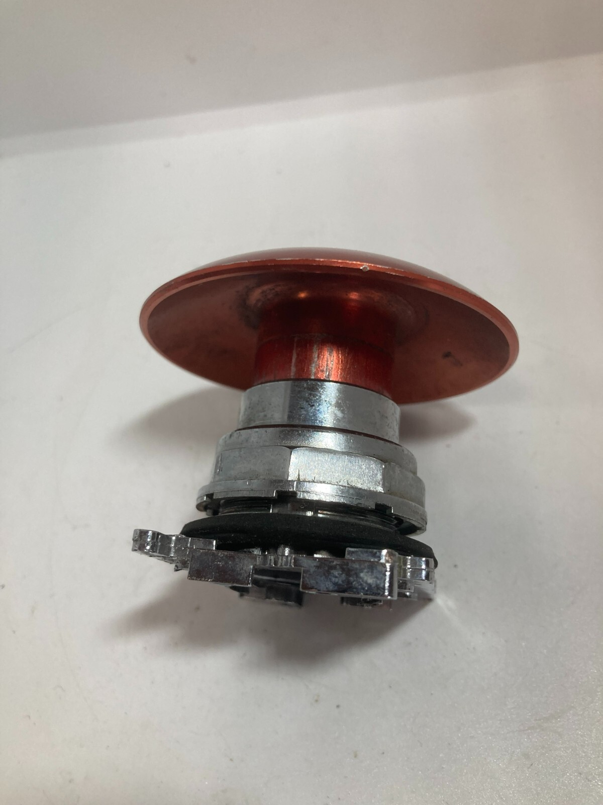 CUTLER HAMMER 10250T172 PUSHBUTTON OPERATOR JUMBO MUSHROOM COPPER COLOR