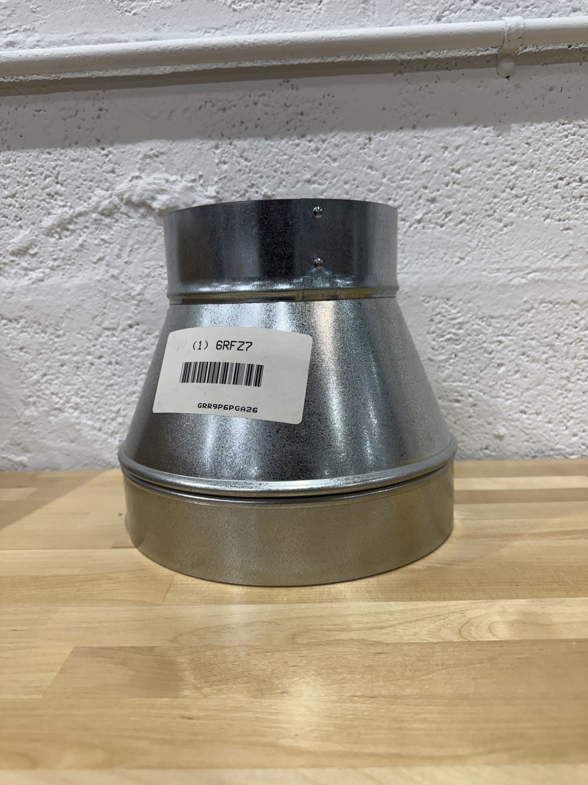 Greenseam 9″ x 6″ Round Reducer Duct Fitting, 26 ga. GRR9P6PGA26