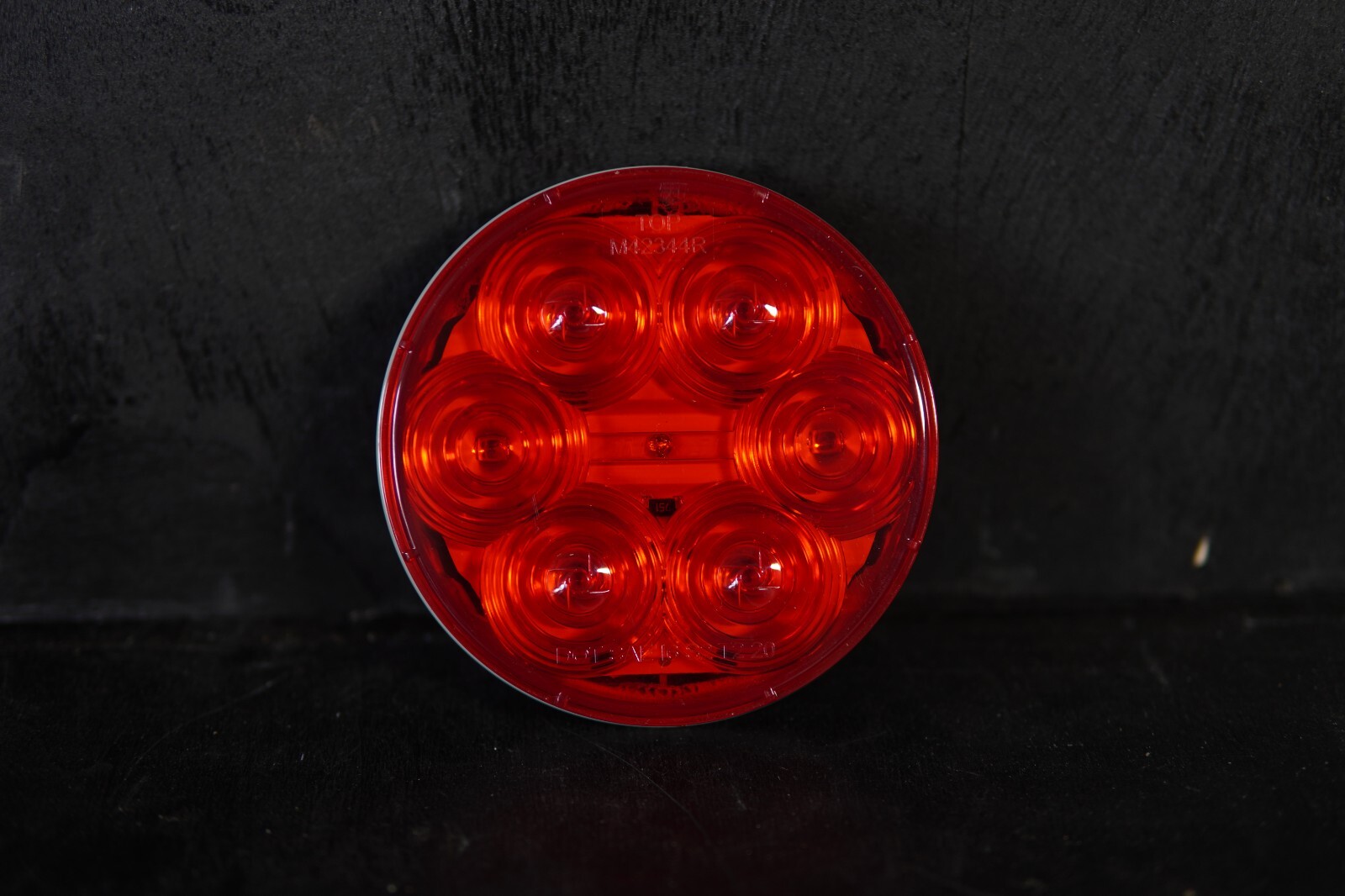 Maxxima M42344R 4” Round Red STT Grommet Mount DryFit Connector