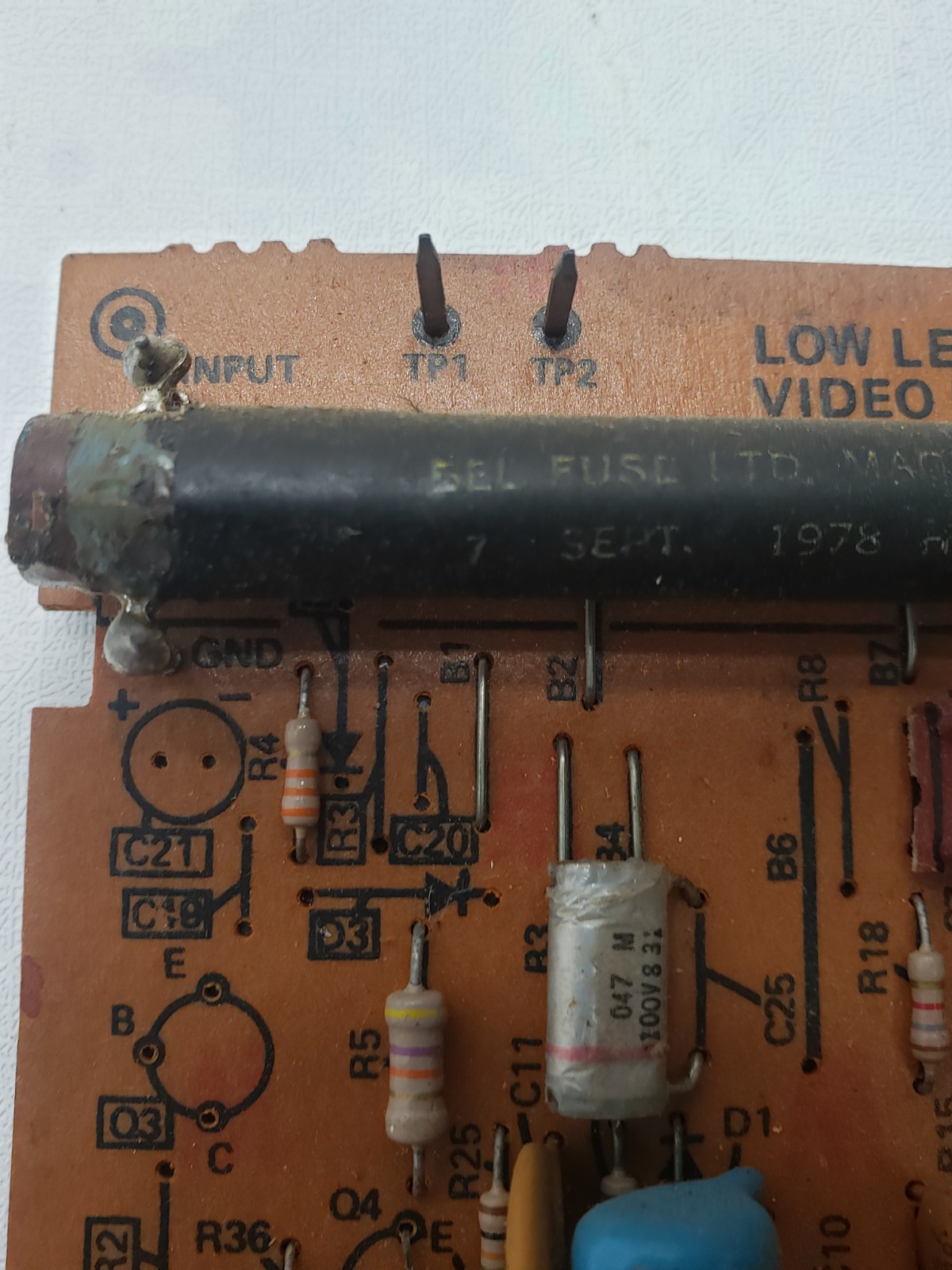 Vintage Zenith TV Circuit Board Module 105-1110 Caution Hot 9-90-01 Untested