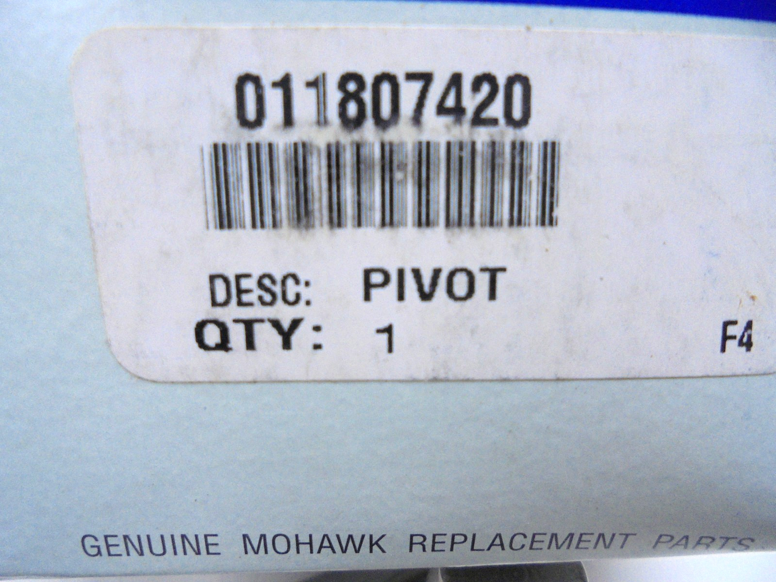 Mohawk 011807420 Exit Door Pivot / Bracket Lower
