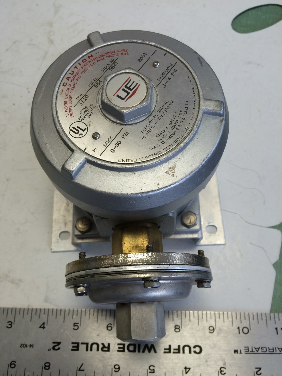 UE Ji10 554,UNITED ELECTRIC J110 554 9821 PRESSURE SWITCH 0-30PSI SS 1/4″ NPT,Ej
