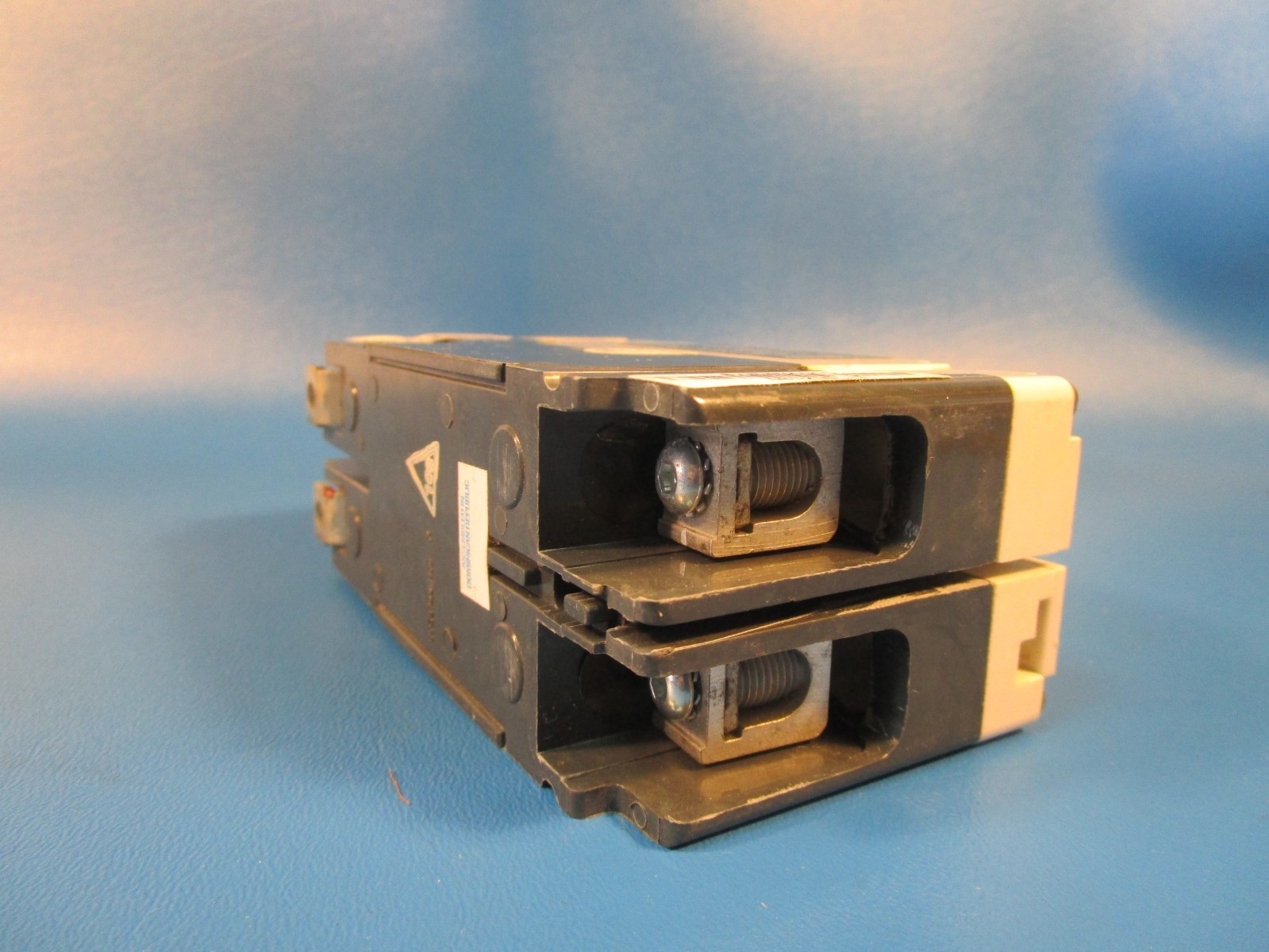 Siemens HEB2B050B, Circuit Breaker, 2-pole, 50A bolt-on molded case, rated 65kAI
