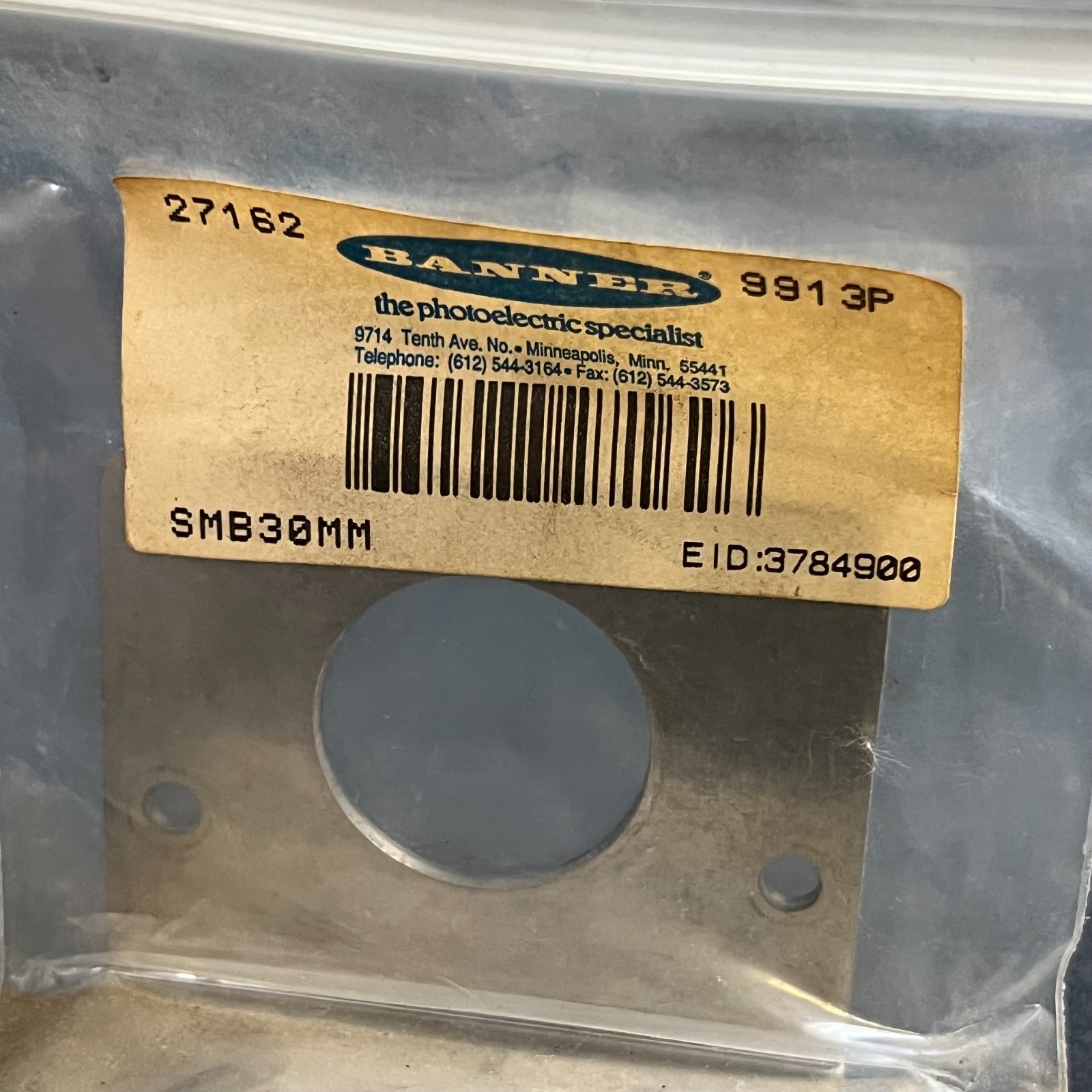 BANNER SMB30MM MOUNTING BRACKET ($15 OBO)