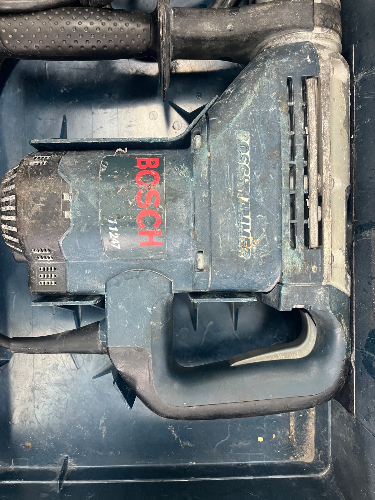Bosch 11247 10 Amp 1-9/16-Inch Spline Rotary Hammer