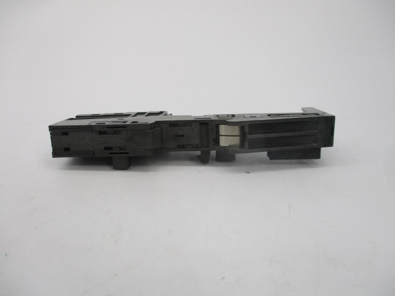 SIEMENS 6ES7 193-4CB30-0AA0 UNMP