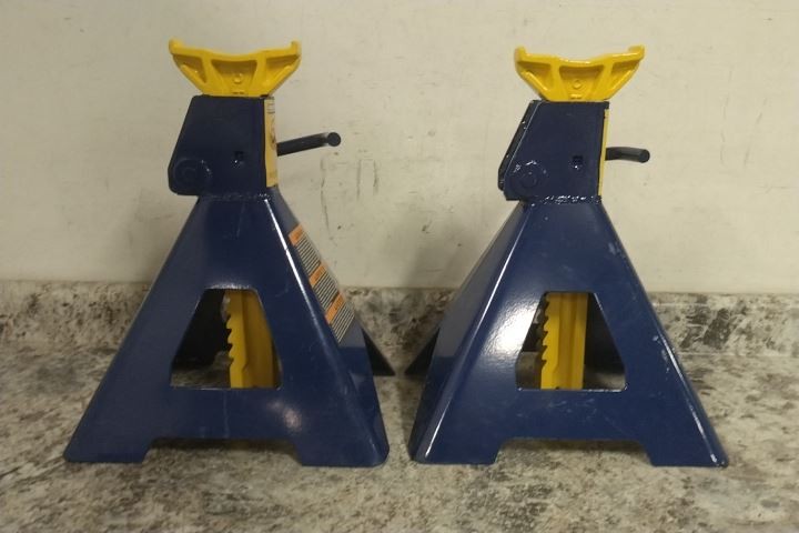 Hein-Werner HW93506 2 Pk 6 Ton Load Cap 25-1/4 In Max Extended H Vehicle Stand