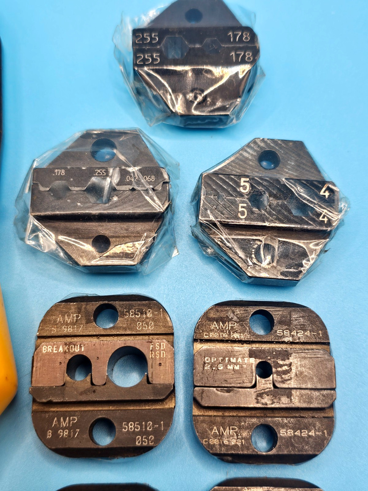 TE CONNECTIVITY/AMP 9 Assorted Crimp DIE sizes & 2 Tool Frame