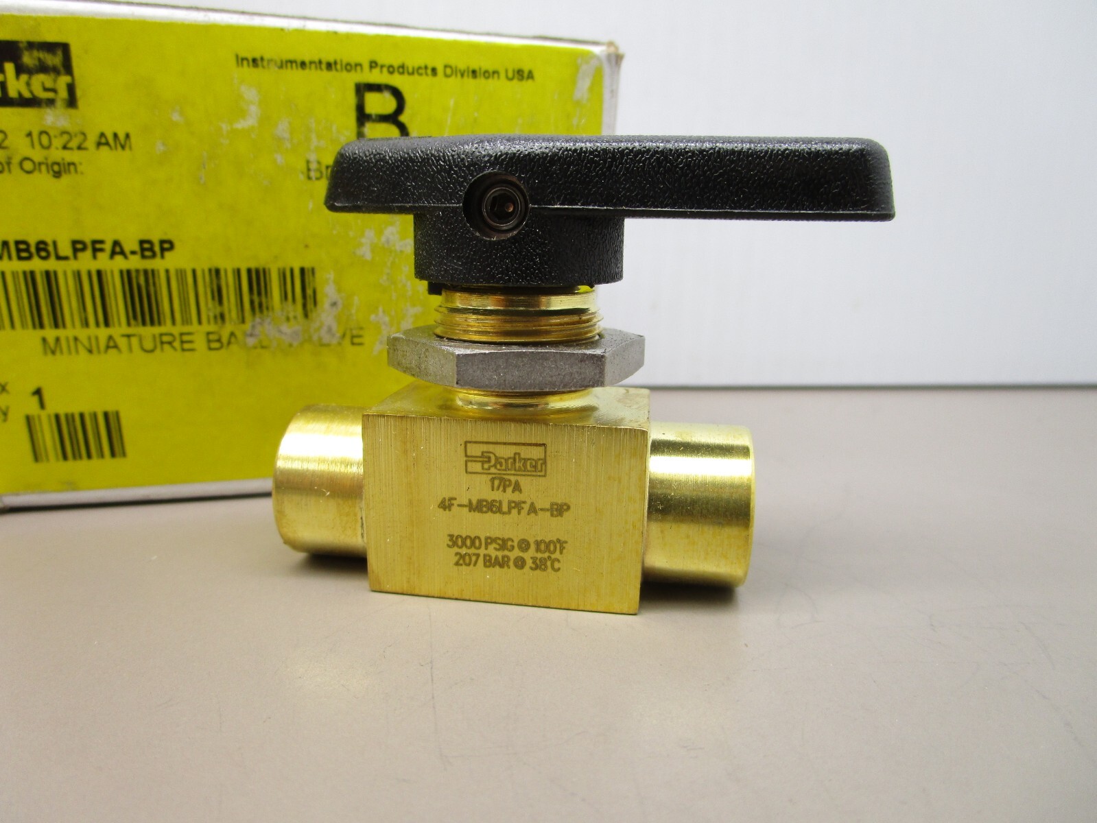 Parker 4F-MB6LPFA-BP Miniature Instrumentation Ball Valve Brass 1/4″ 3000Psi