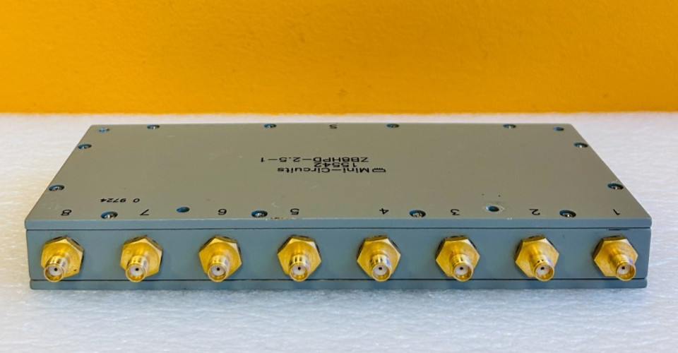 Mini-Circuits ZB8HPD-2.5-1 1-2 GHz, SMA (F), 0° 8-Way Power Splitter. Tested!