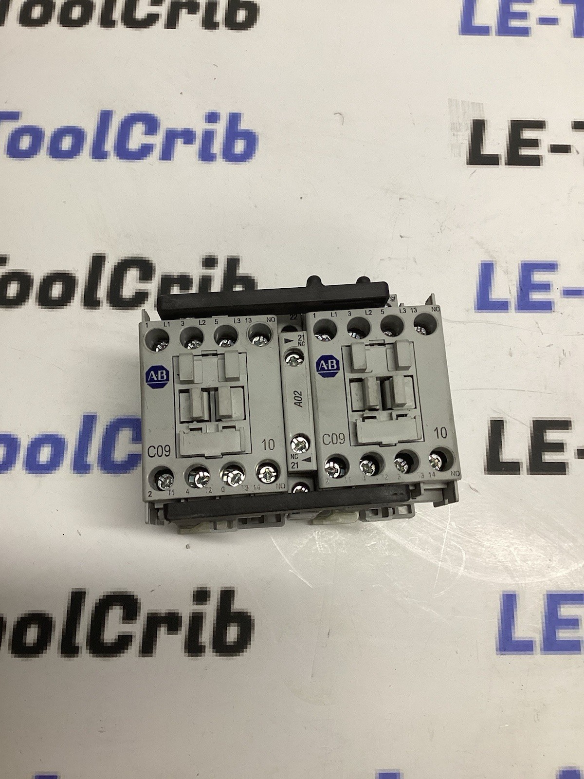 ALLEN-BRADLEY 104-C09EJ22 Ser B REVERSING CONTACTOR W/ 100-C09E*10 Ser A I-931
