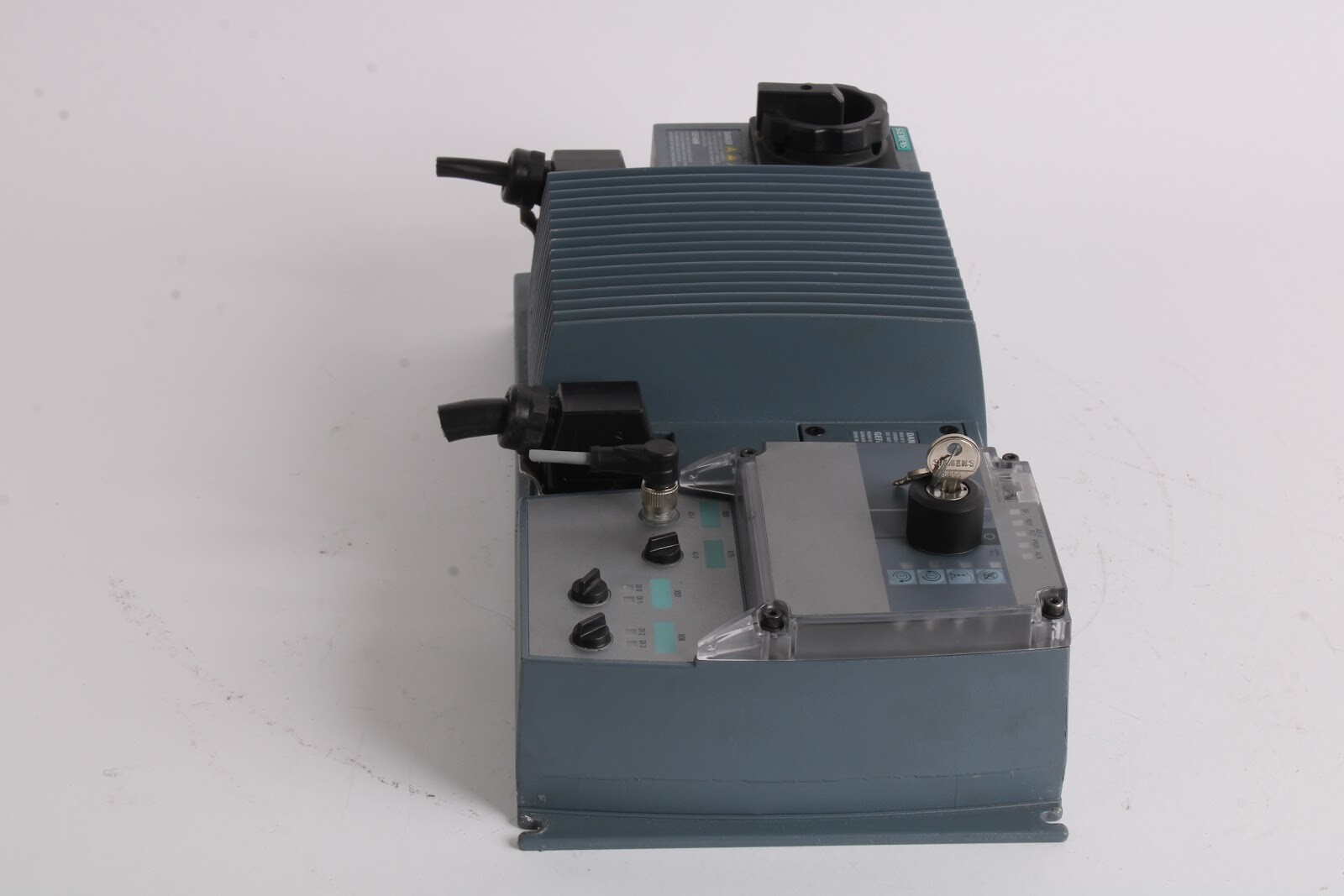 Siemens 6SL3511-1PE21-5AM0 G110D ASi RS Drive W/ 6SL3555-0PL00-2AA0 Switch Cover