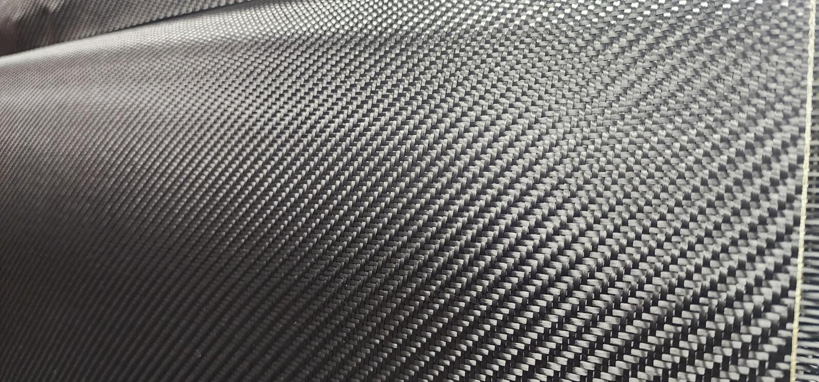 2×2 Twill Carbon Fiber Fabric Cloth 3k 200gsm 50″ 10 Yards *SALE*