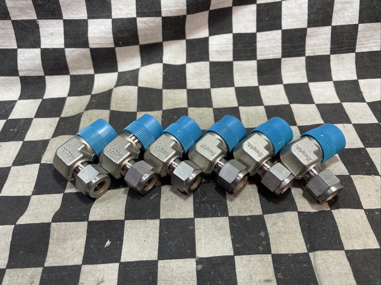 SWAGELOK SS-600-2-8, SS60028, ELBOW 3/8″ T X 1/2″, LOT OF 6, ShipSameDay#1654T1