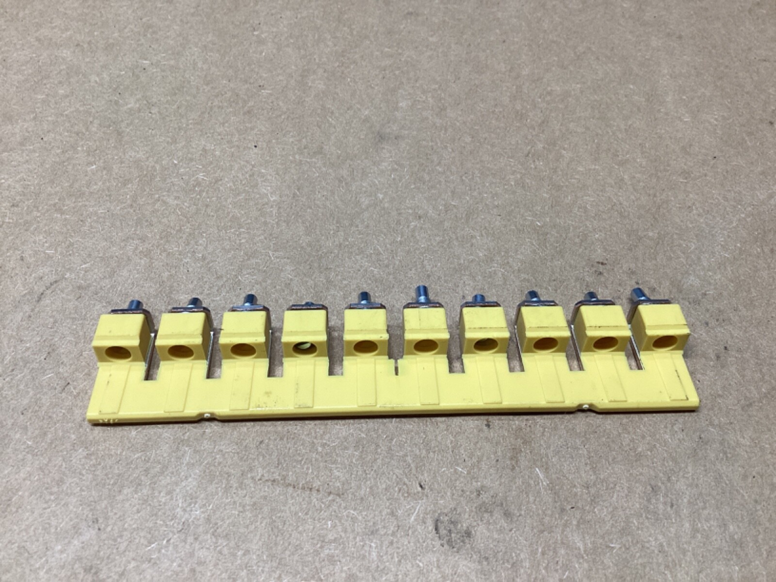 1052460000, Weidmuller, JUMPER TERMINAL BLOCK 10 POSITION SCREW-IN #131L66