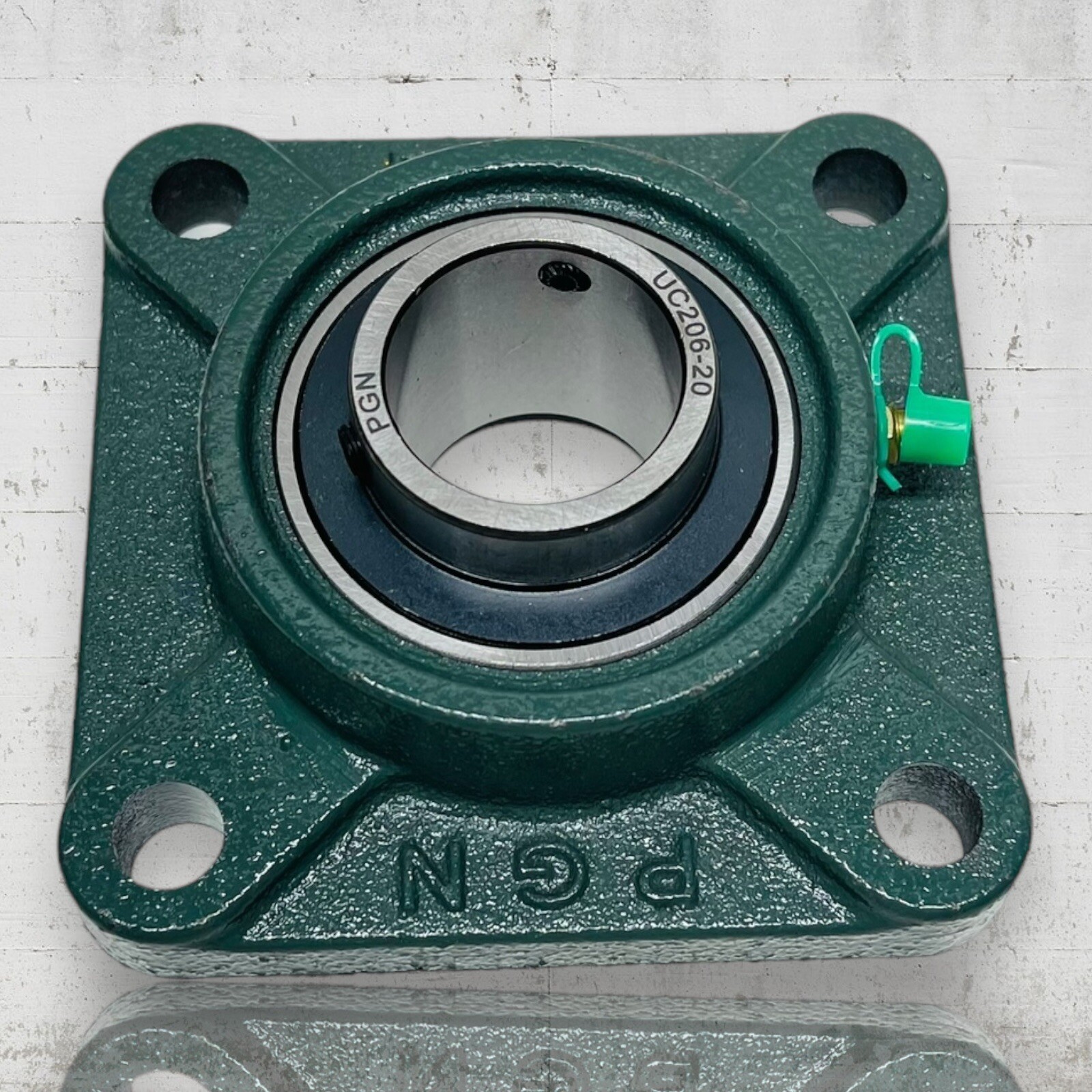 UCF206-20 Pillow Block Flange Mounted Bearing 1-1/4″ Bore 4 Bolt