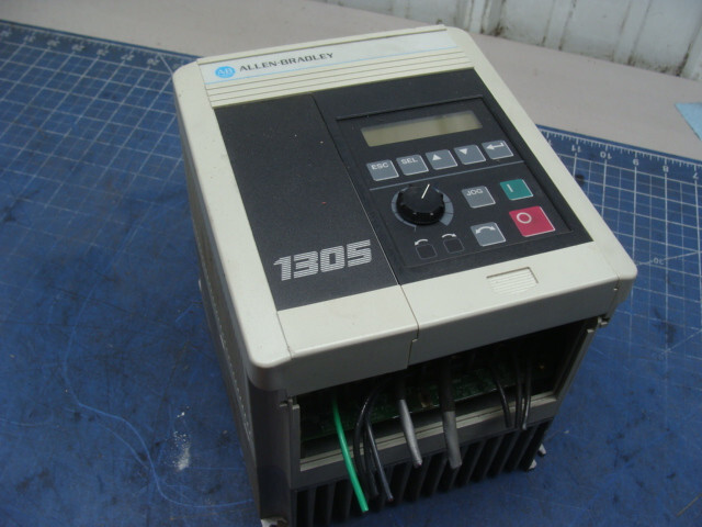 ALLEN BRADLEY 1305-BA04A SERIES C VARIABLE FREQUENCY DRIVE 1.5KW 2HP