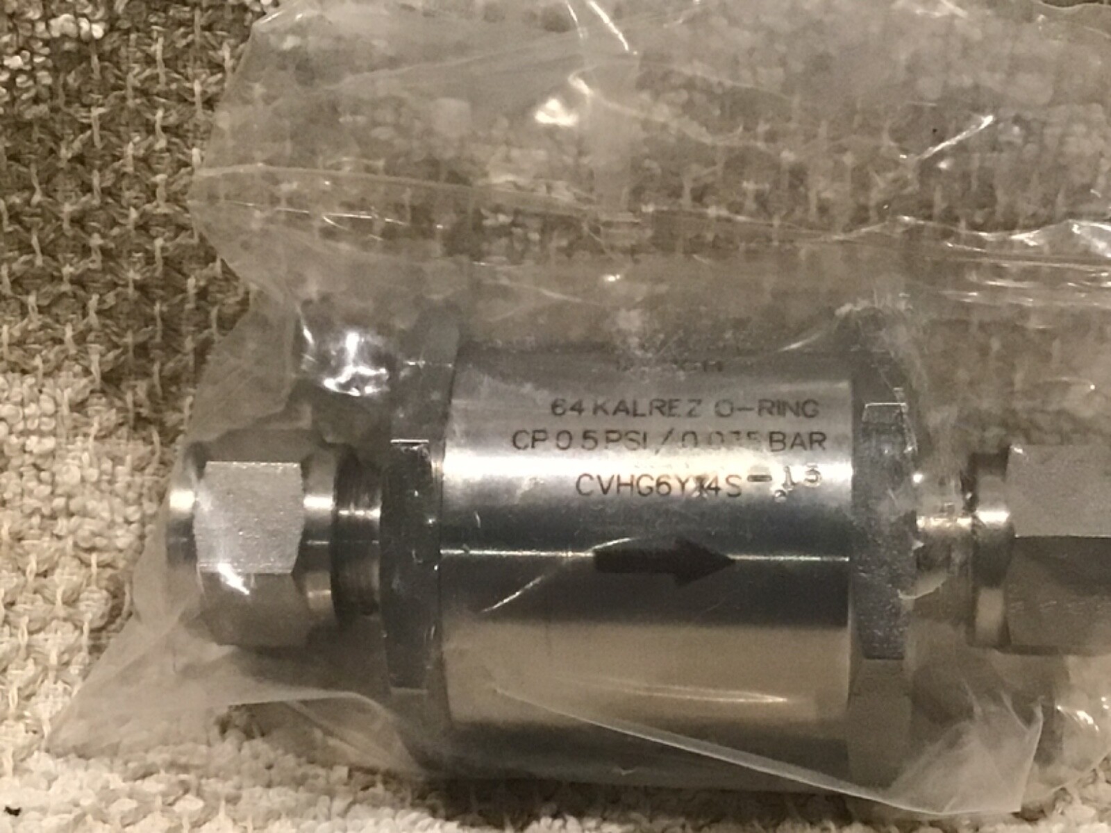Hoke check valve CVHG6YS-.15 316 SS Kalrez o-ring 3/8” Gyrolok fittings