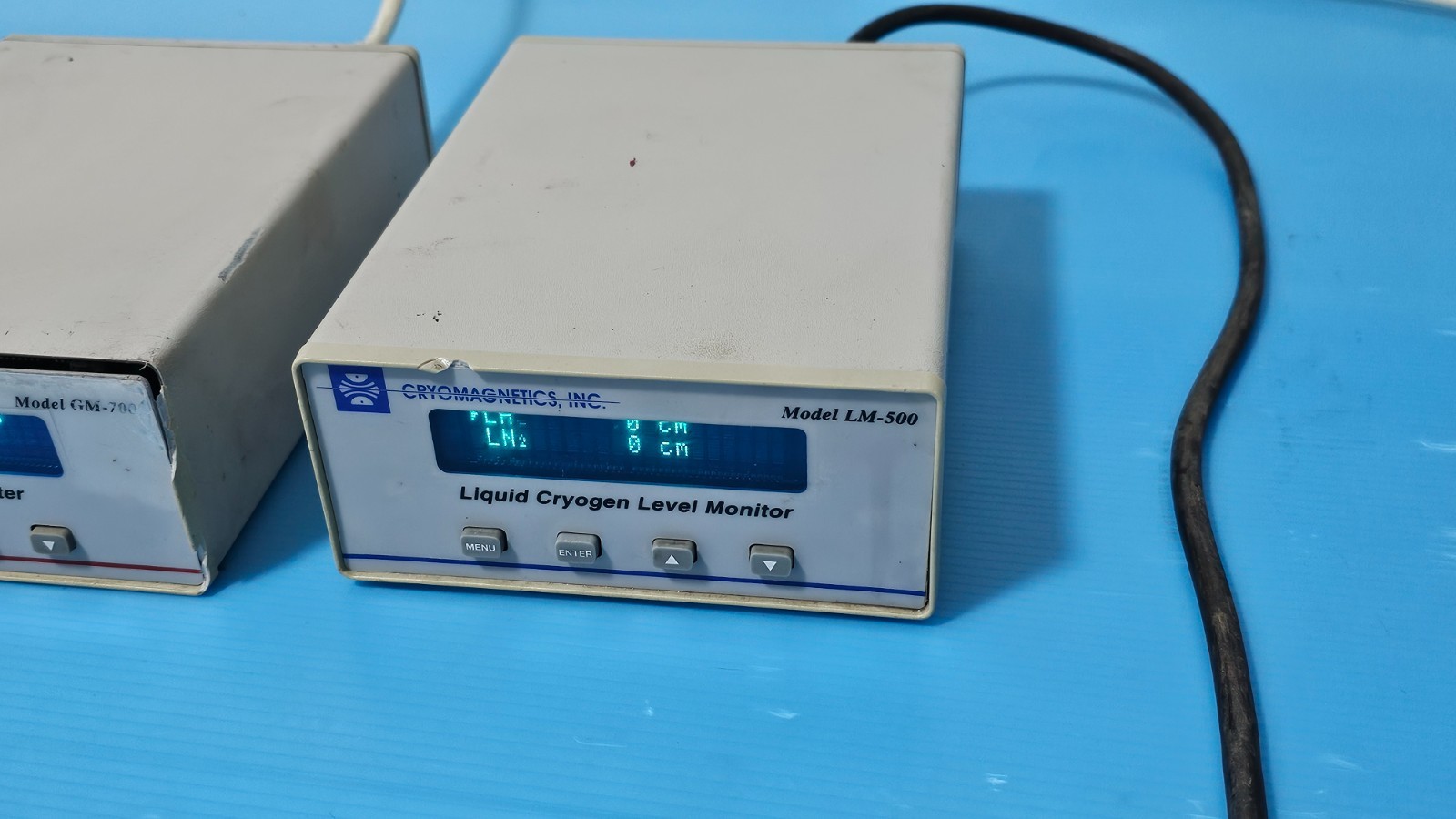Cryomagnetics LM-500 Liquid Cryogen Level Monitor GM-700 HALL EFFECT GAUSSMETER