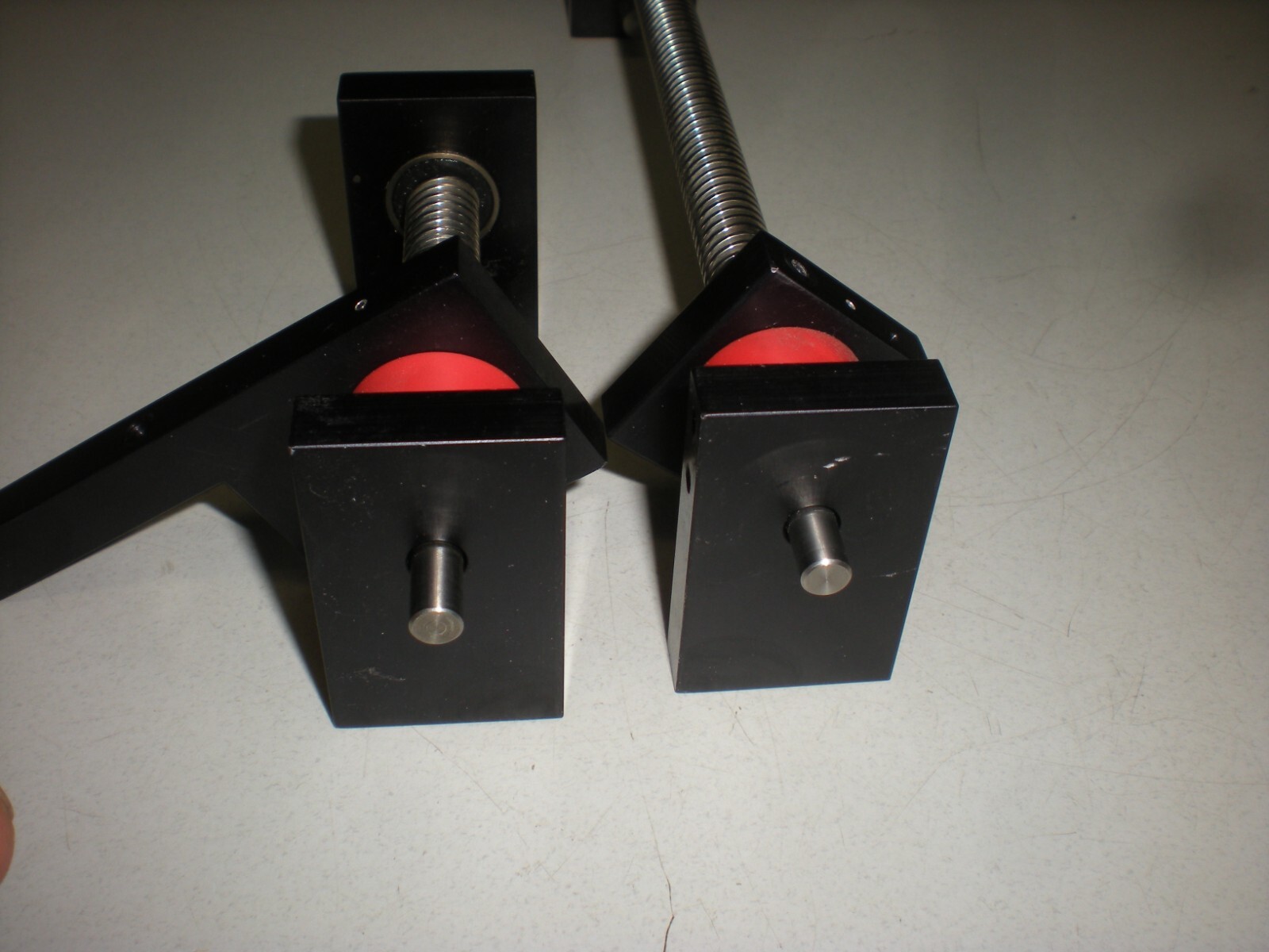 Set of (2) Unbranded Ball Screw Rail Slides – 1/4″ Diameter Shafts