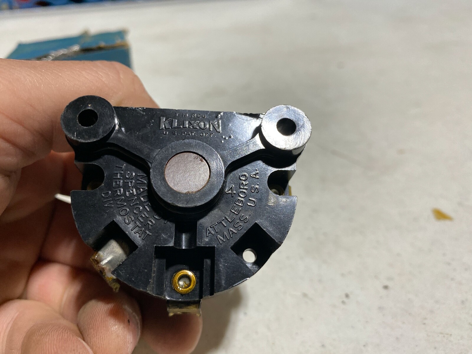 One (1) KLIXON Motor Starting Relay C9120-M328, NOS in box