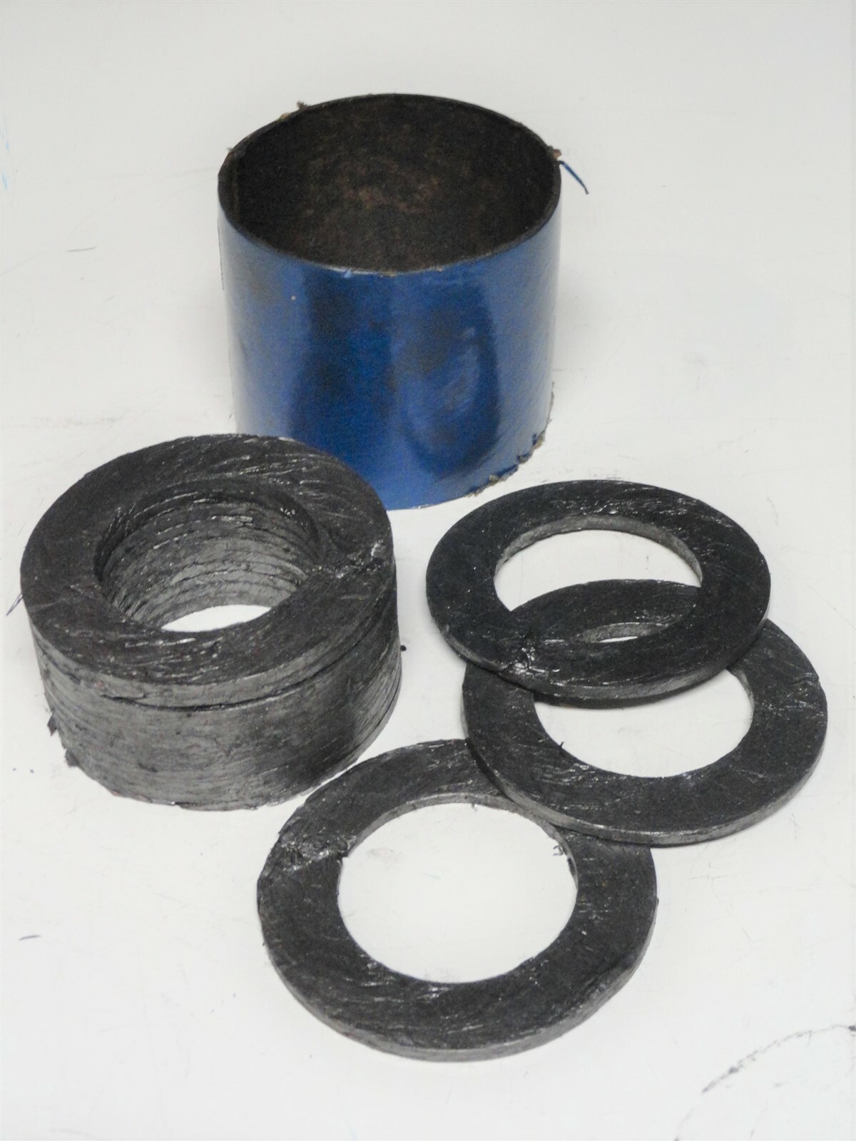 (LOT OF 16) Graphite Compression Packing Ring ~ 3-1/4″ x 1-7/8″ Bore