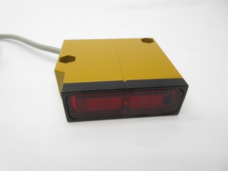 OMRON E3S-LS20XB4 12-24VDC NSMP