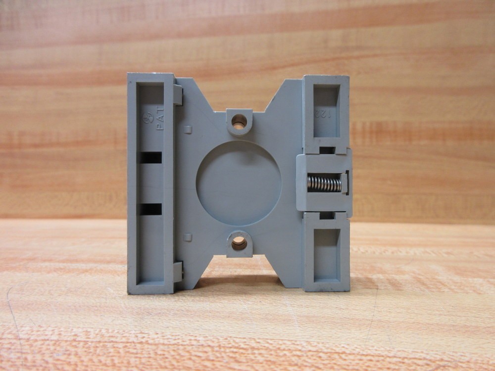 Eagle Signal SR3P-06 Relay Socket 60-SR3P-06