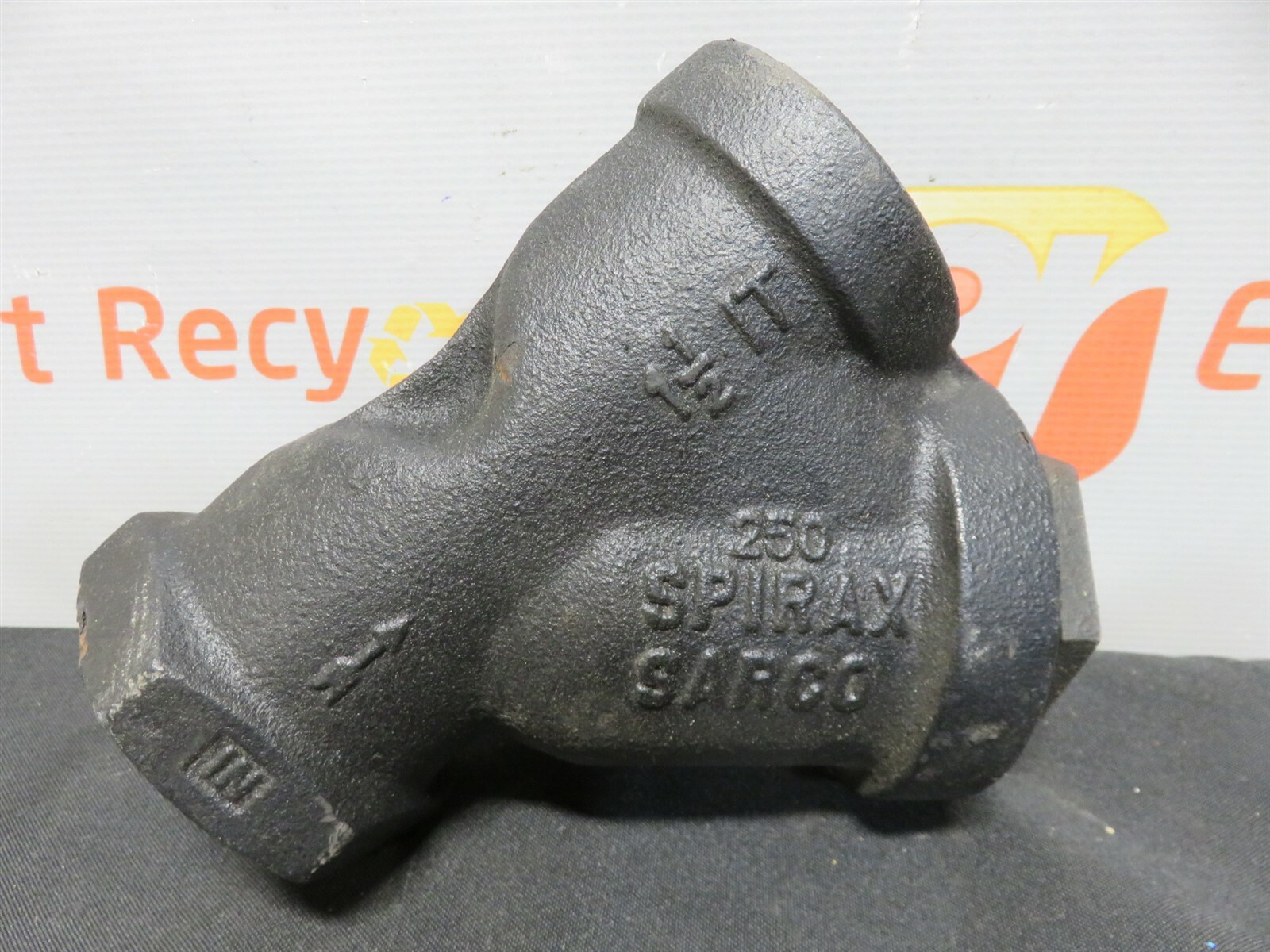 Spirax Sarco 1 1/2″ IT 250 lb Cast Iron Steam Trap Strainer New