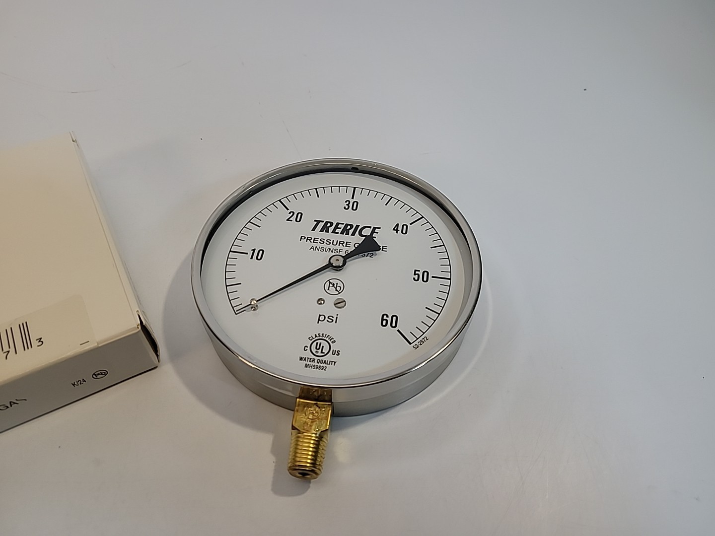 NEW TRERICE 620B4502LA60 PRESSURE GAUGE 4.5″ 0-60 PSI 1/4″ NPT 620B 61 & 372
