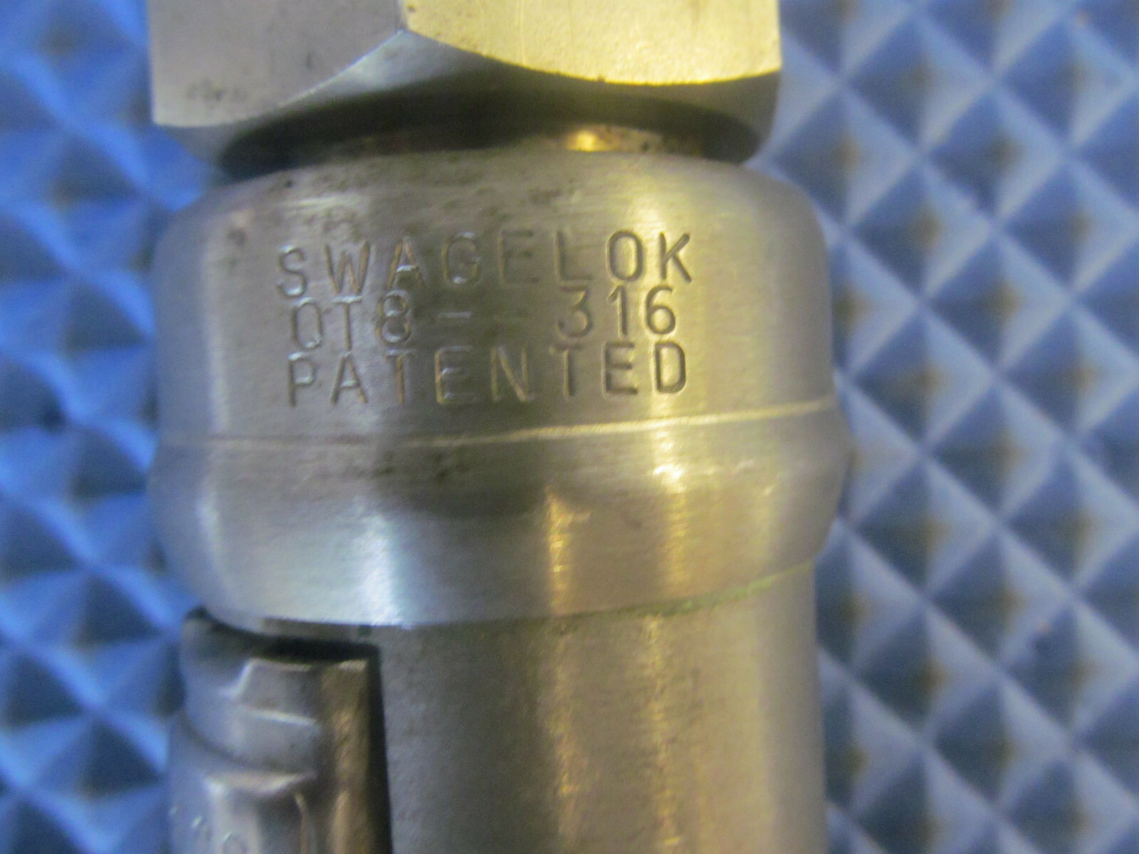 NOS Swagelok SS-QT8-B-16PF SS-QT8-D-16PM