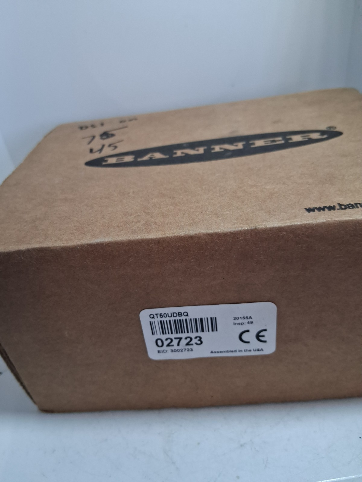 BANNER QT50UDBQ U-GAGE SENSOR 200MM RANGE TO 8M 10-30VDC NPN PNP 5 PIN 02723