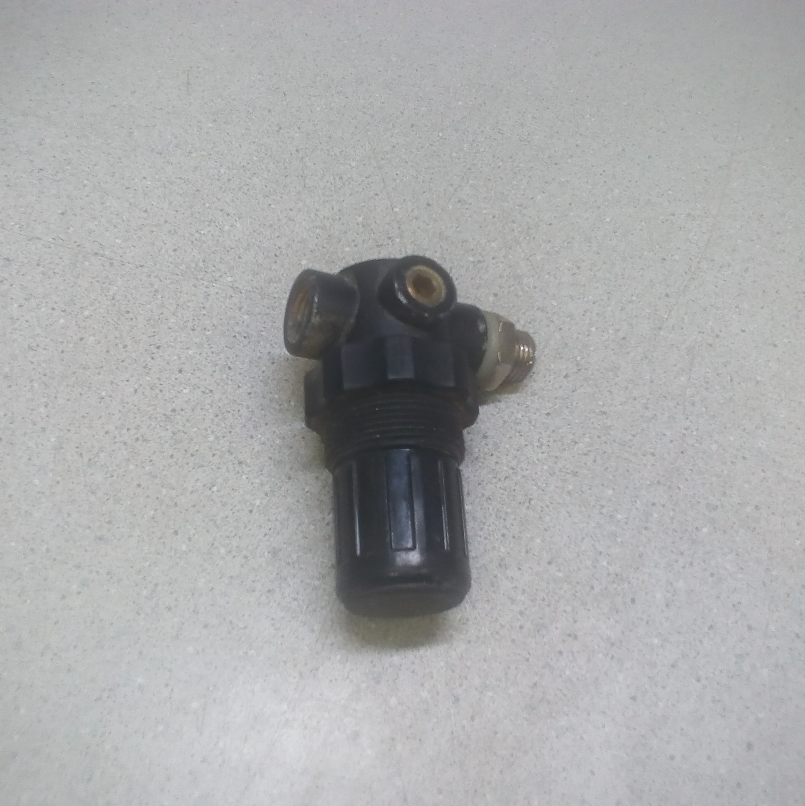 Bosch 0 821 302 047 Regulator