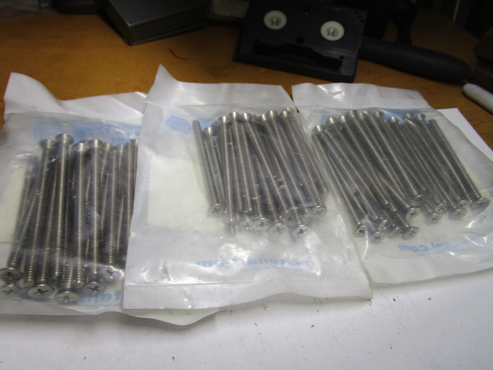 #10-24 x 3″ Phillips Flat Head Grade 18-8 Stainless Steel Machine Screw QTY 75