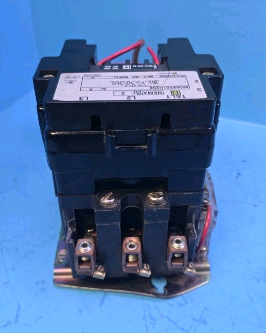 Square D 8536SE01H20S 25-50HP NEMA Size3 600V Starter 120V Coil