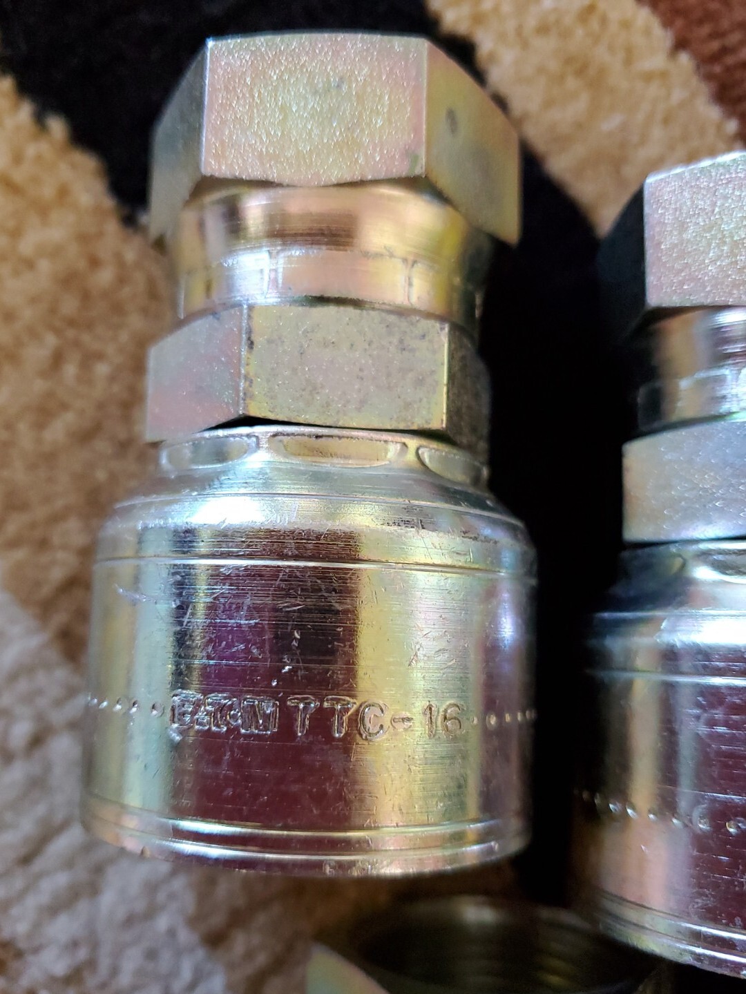 9 Eaton Aeroquip Hydraulic Fitting TTC-16 LOT