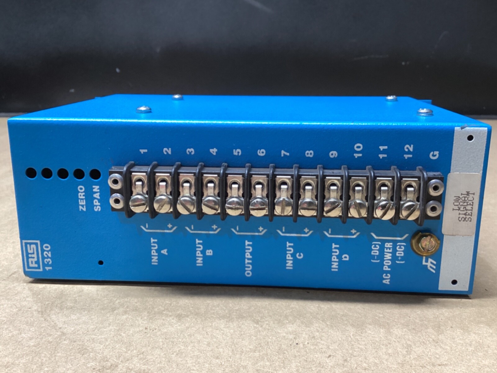 RIS SC-1320 LOW SIGNAL SELECTOR #105C93PR4