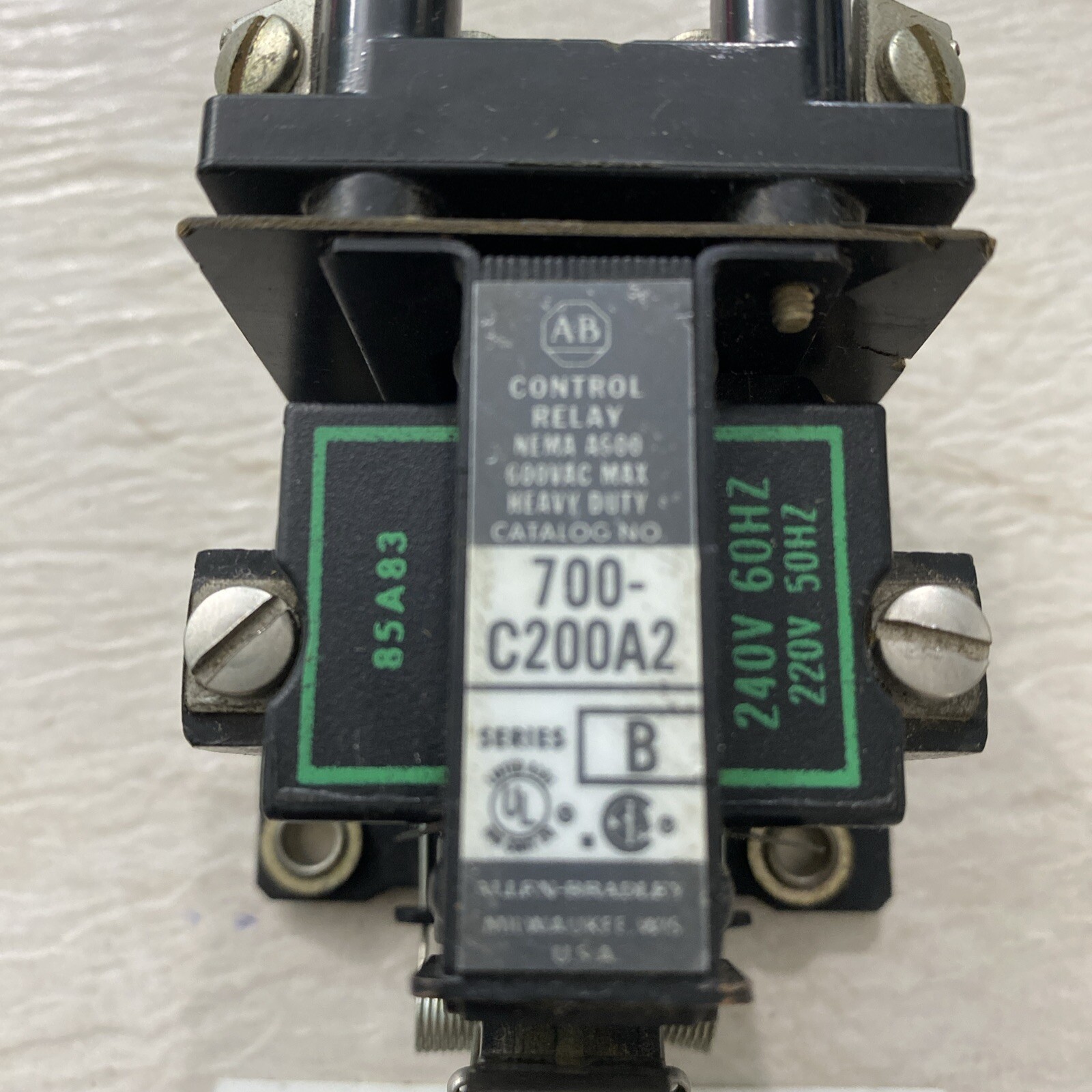 ALLEN BRADLEY 700-C200A2 Control Relay