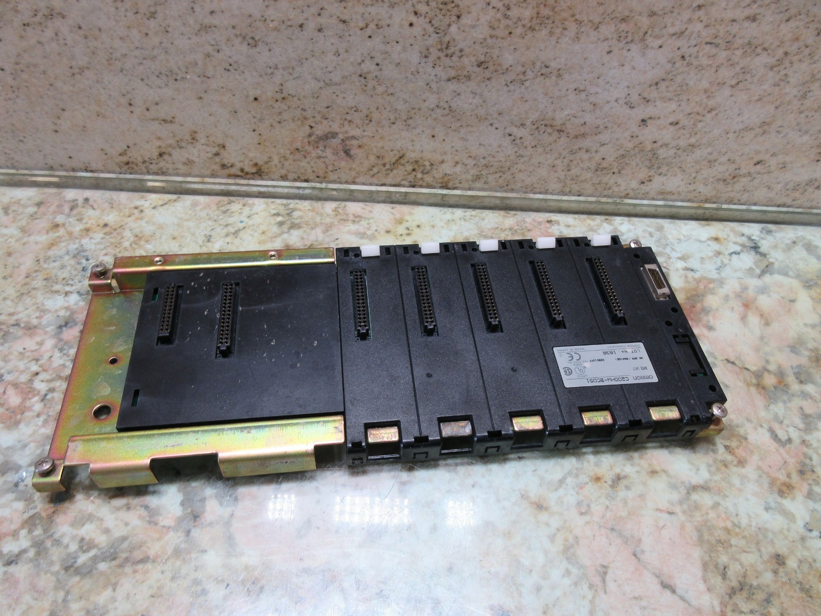 OMRON BASE UNIT C200HW-BC051 LOT NO. 1838 CNC C200HW-BCO51