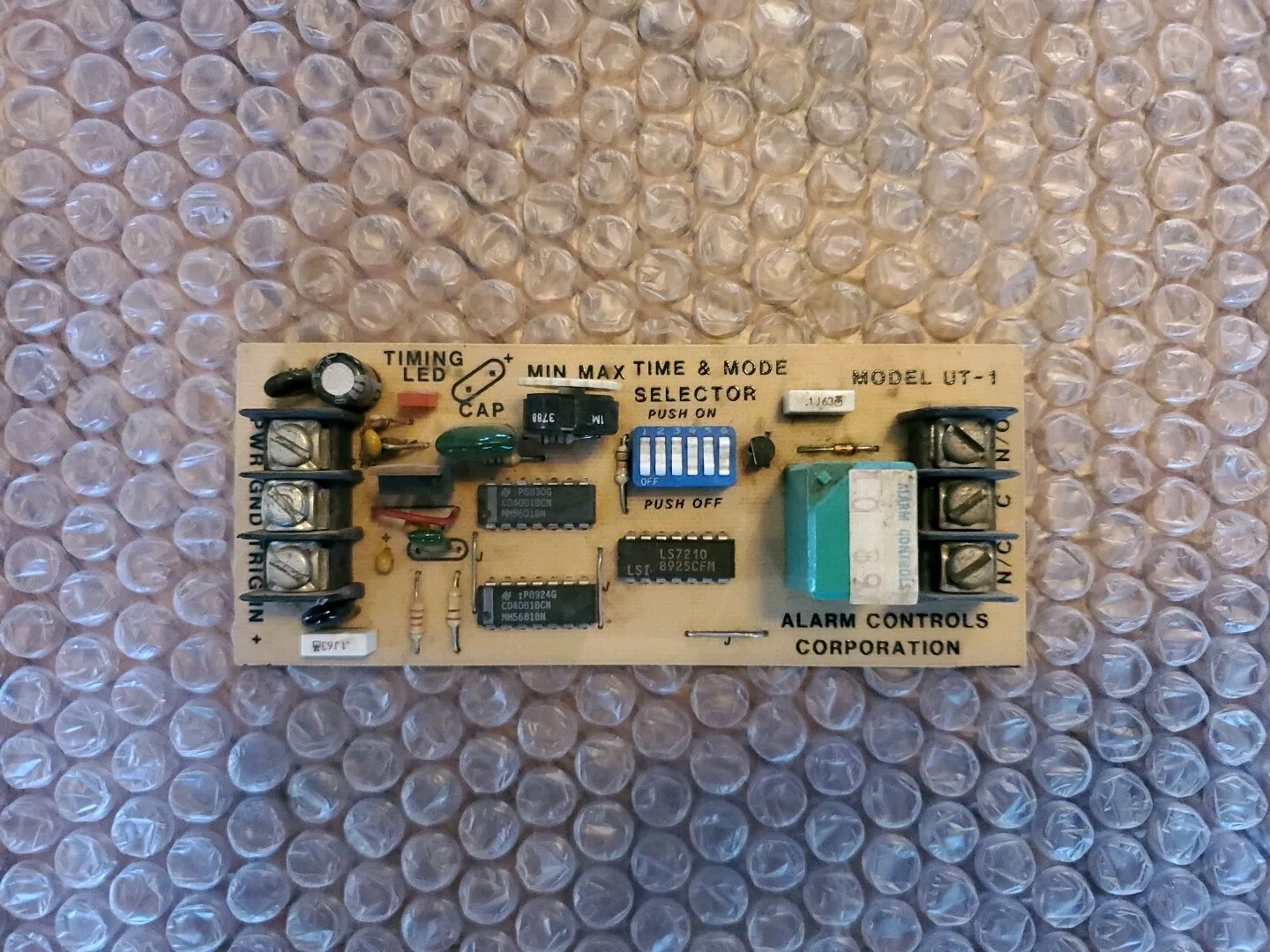 ALARM CONTROLS CORP UT-1 / UT1 Universal Timer