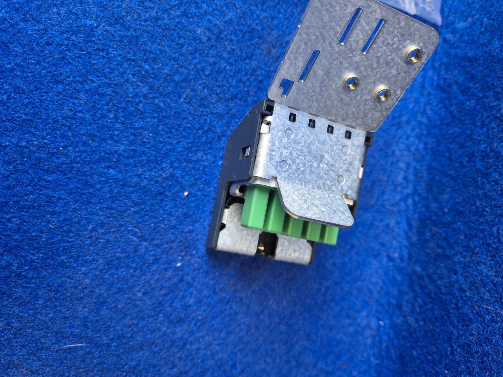Schneider Electric Motor Pluggable Connector S1A2514702.