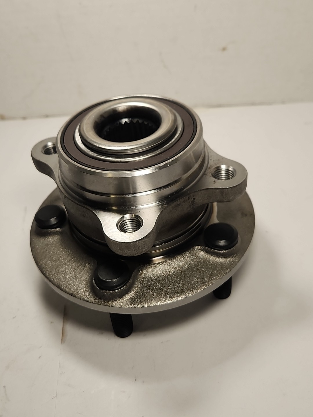MotorbyMotor Front Wheel Bearing & Hub Assembly 512498. Ford Fusion s5