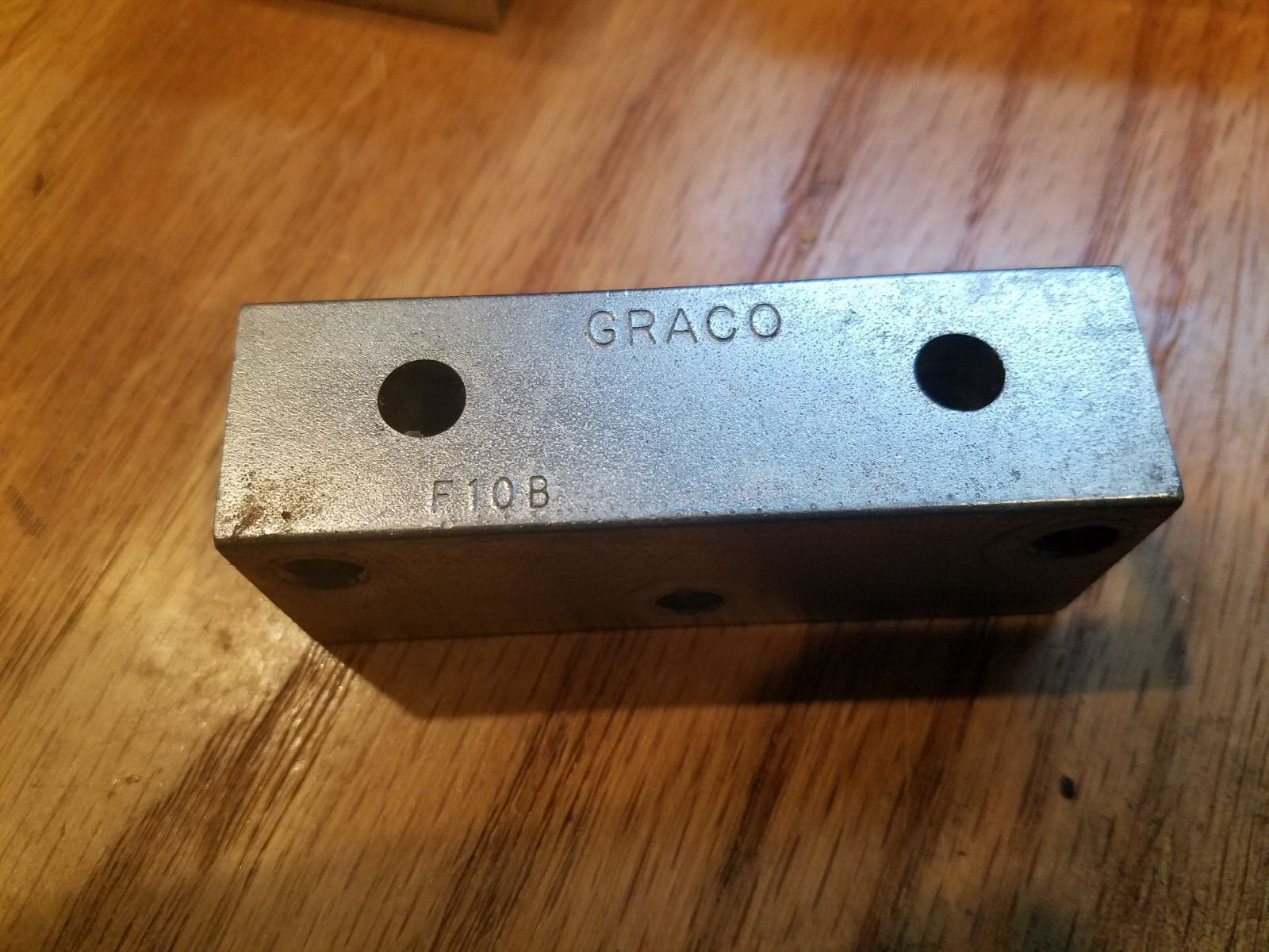 Graco Trabon Lubriquip F10B Divider Block