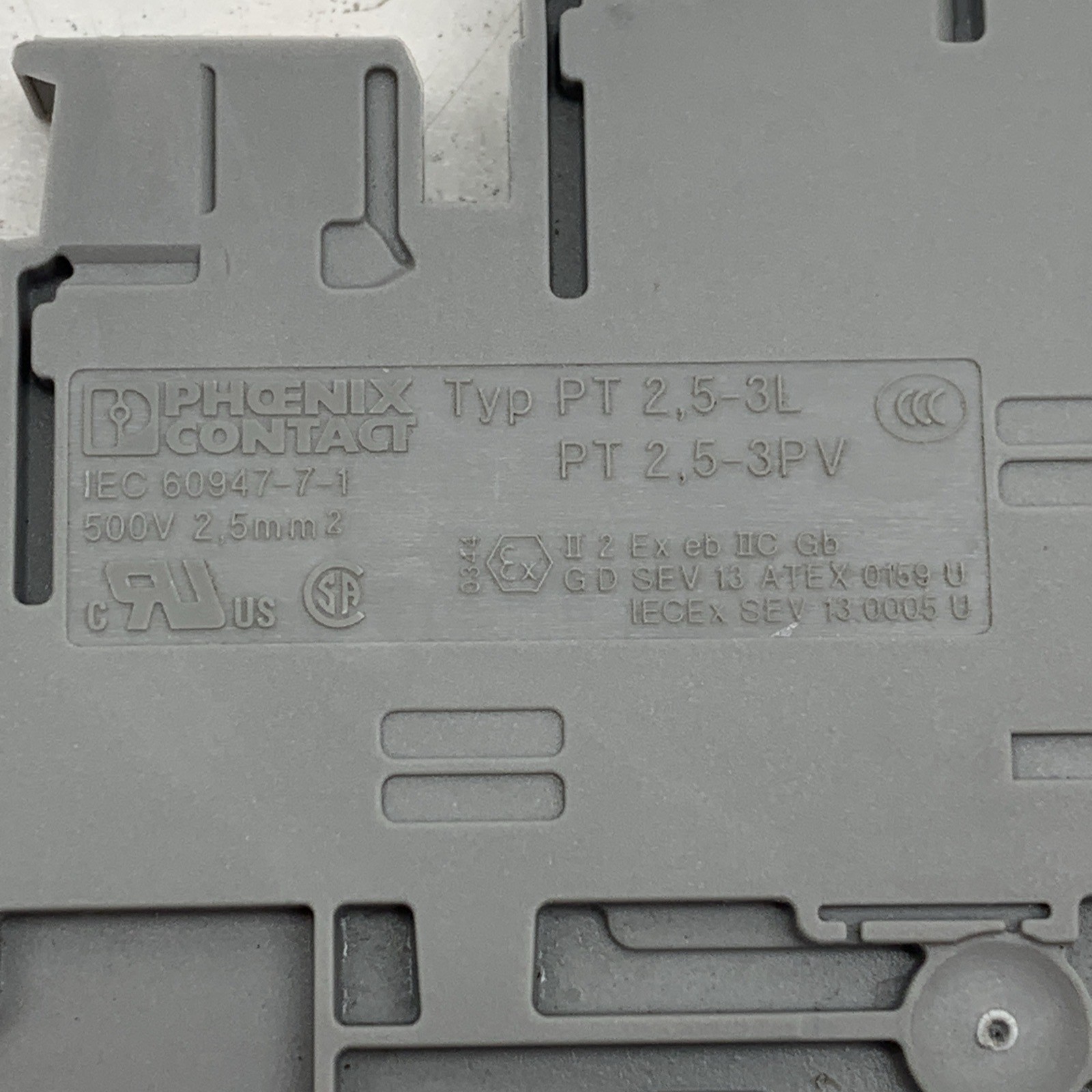 (6-Pack) Phoenix Contact PT 2,5-3L Multi 3-Pole Terminal Block 500V Push-in Wire