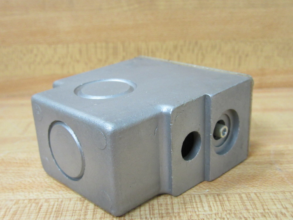 Miller Fluid Power 330-621A-4-10-0240 Solenoid Bonnet 635
