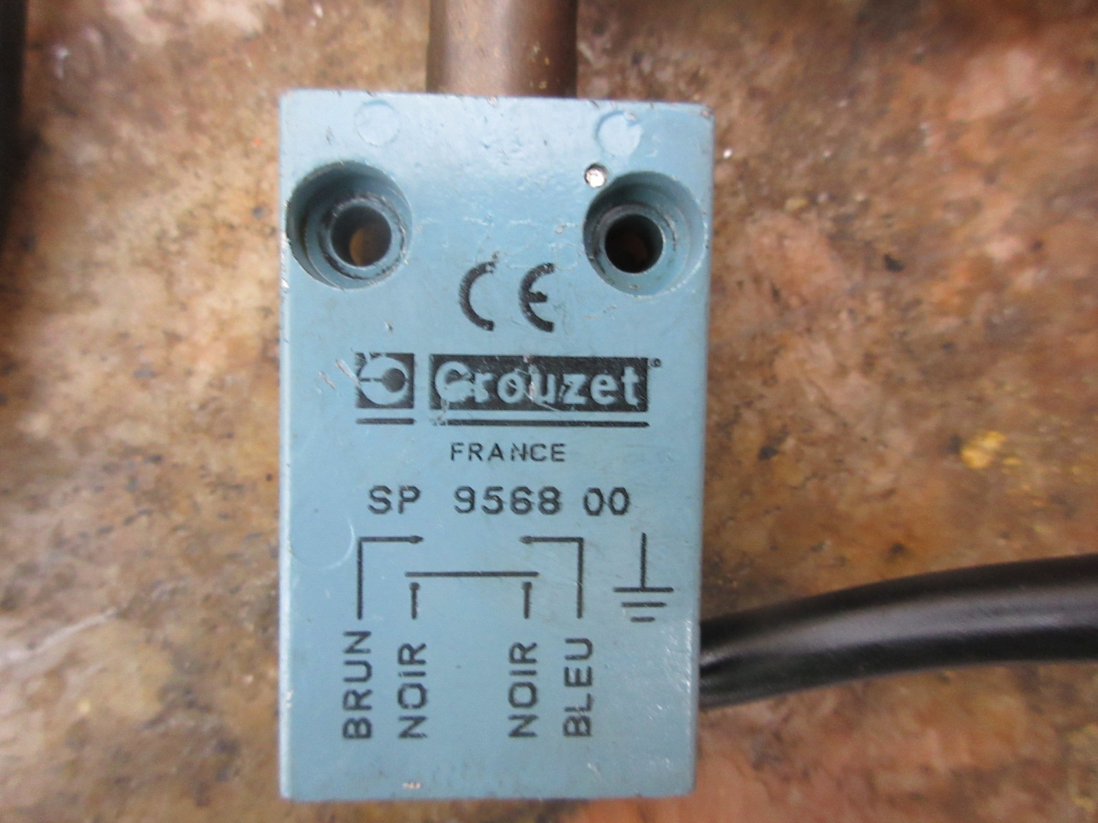 1996 HAAS VF-1 CNC VERTICAL MILL CROUZET SP 956800 LOT OF 2 PIECES