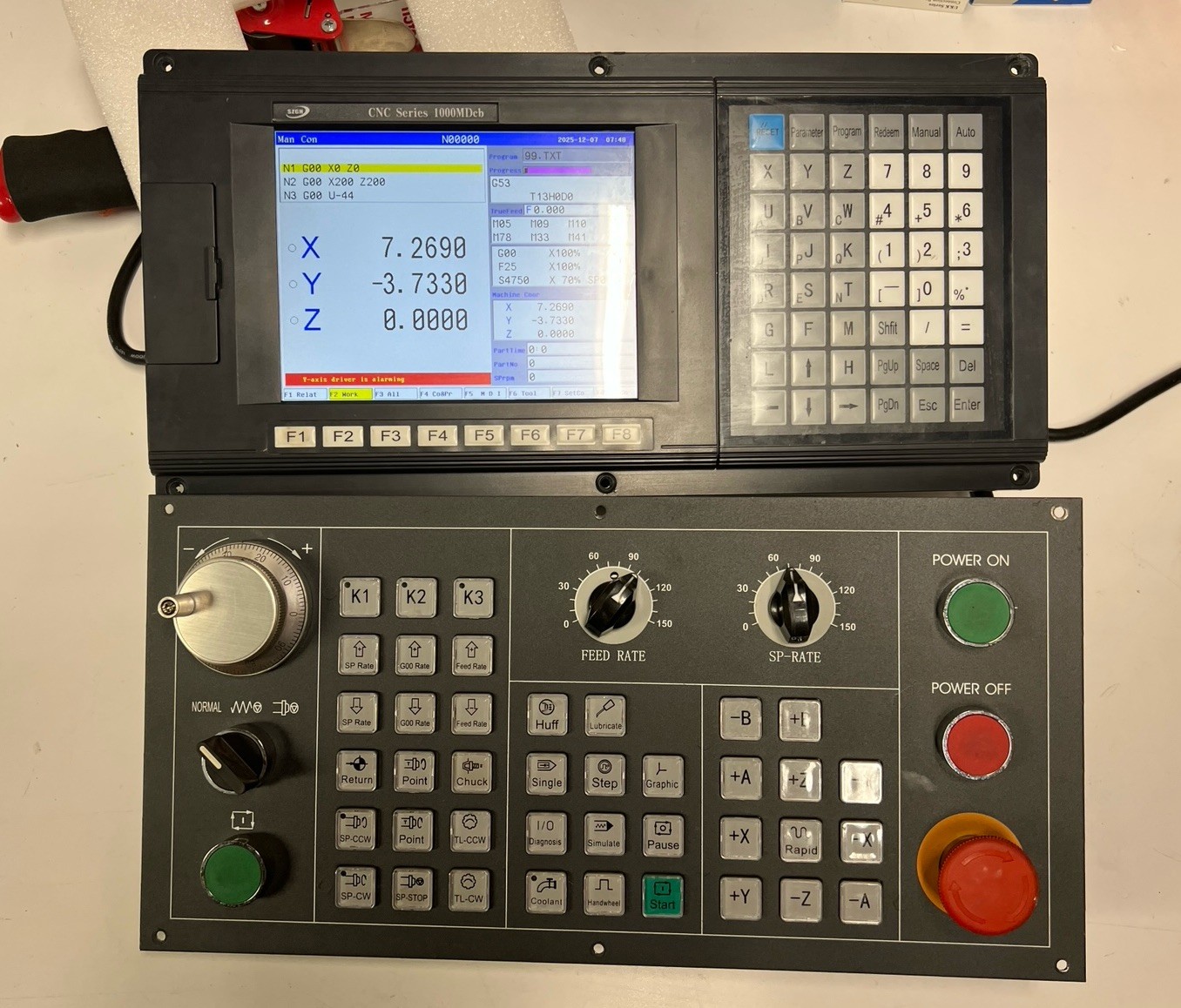 SHENZHEN GUANHONG AUTOMATION SZGH-CNC1000MDc / SZGHCNC1000MDc (USED)