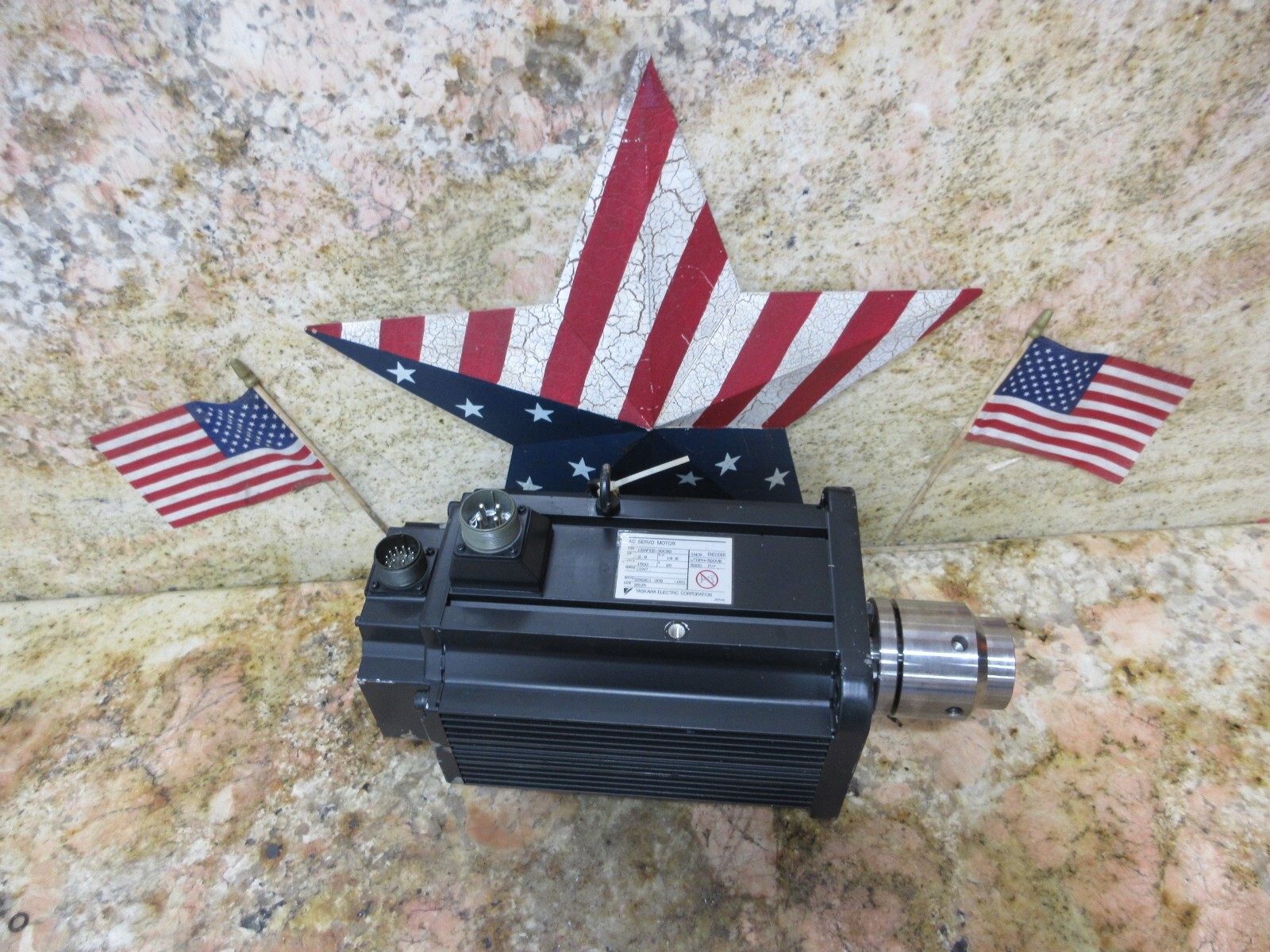 *SPECIAL PRICE* YASKAWA MOTOR USAFED-30CB2 UTOPH-500VB MORI SEIKI CL-25B