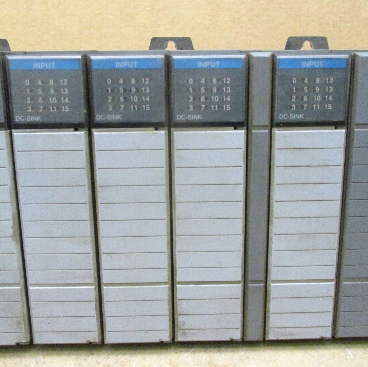 Allen-Bradley SLC 500 1746-P3 Ser A 1747-DCM Ser A 1747-SDN 48661GN