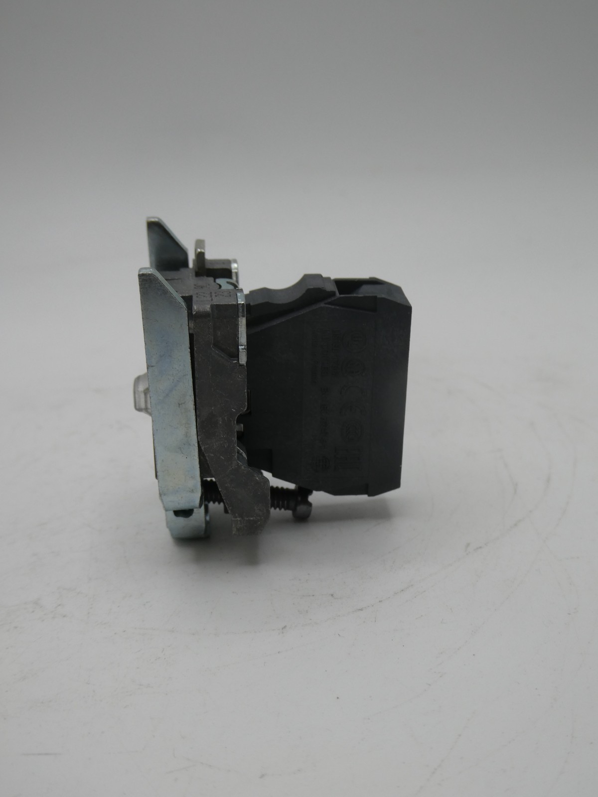 Schneider Electric XB4BVM3 Green Pilot light, Harmony XB4 22mm 230V